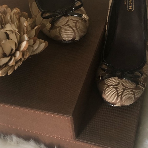 Coach Wedges - Picture 3 of 5